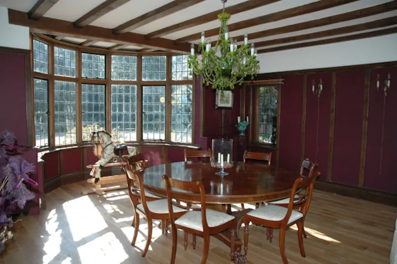 Dining room at Country Shiplake ballroom home, C796 (photo 9)
