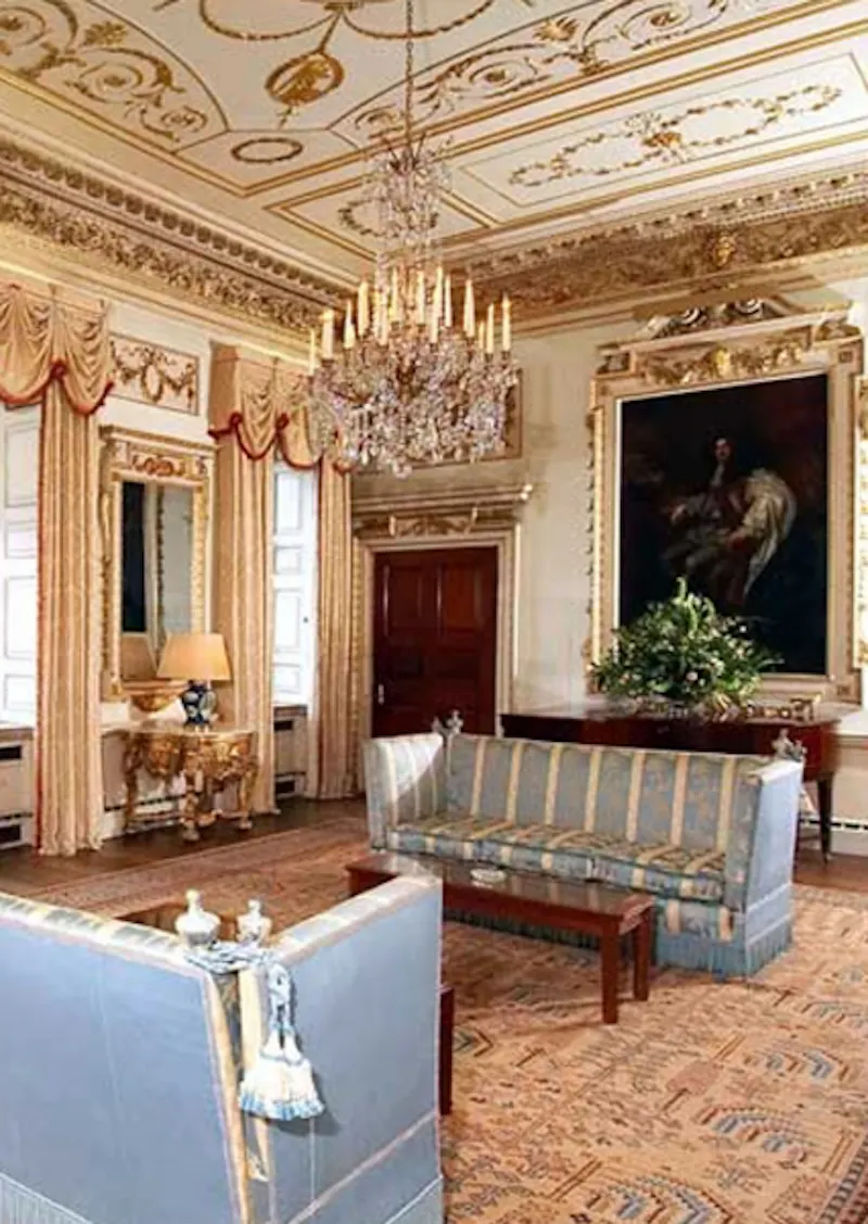 Drawing room at Grand estate in Chipping Norton, A1211 (photo 4)