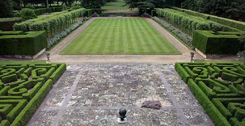 Garden at Grand estate in Chipping Norton, A1211 (photo 16)