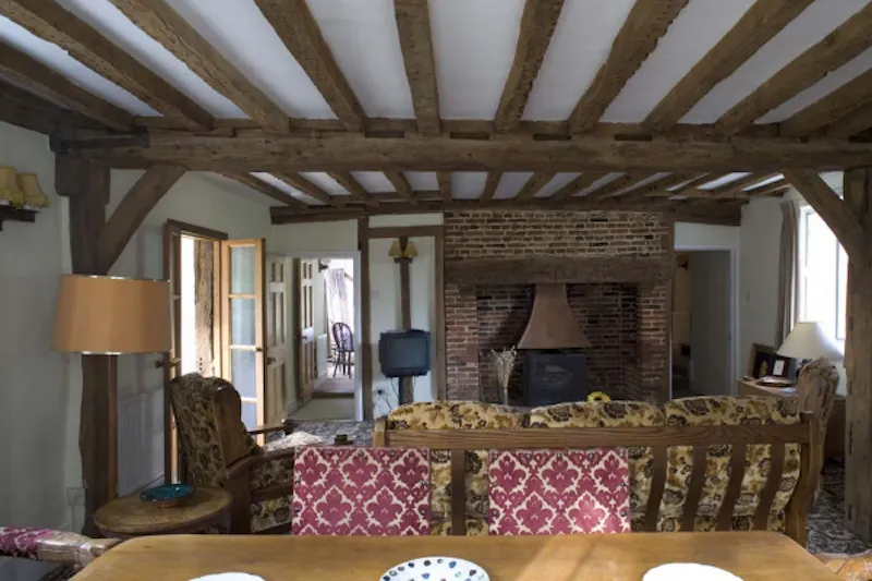 Beams at Halstead mansion and Keep, G95 (photo 32)