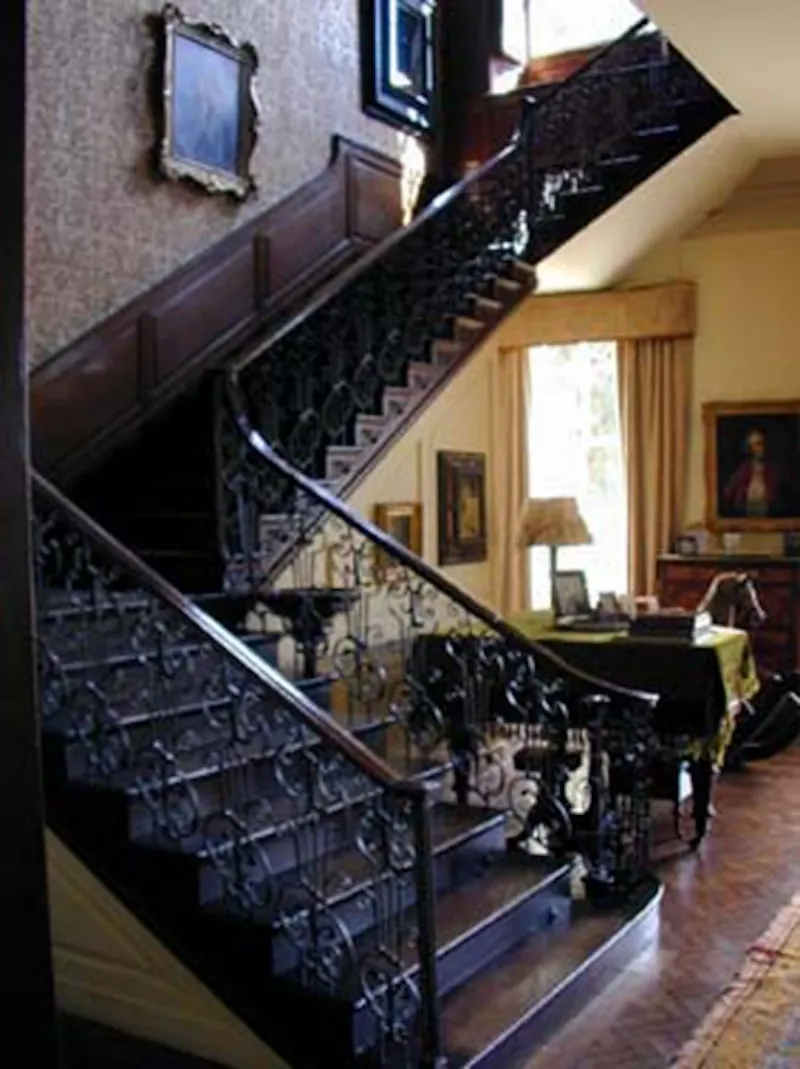 Staircase at Halstead mansion and Keep, G95 (photo 57)