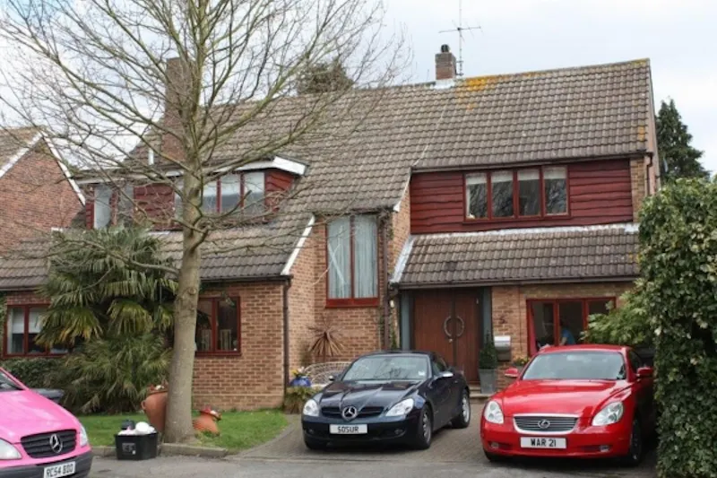 Driveway at Film location D2019 in Hertfordshire (photo 1)