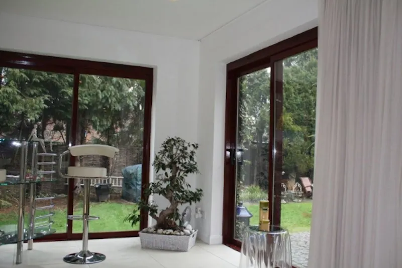 French doors at Film location D2019 in Hertfordshire (photo 14)