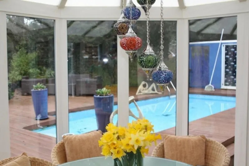 Conservatory at Film location D2019 in Hertfordshire (photo 21)