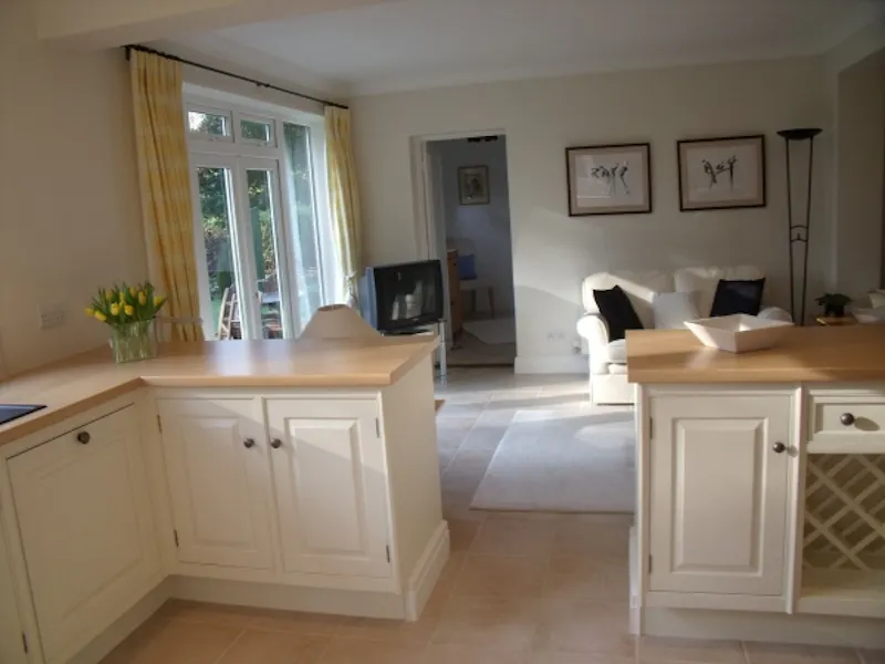 Film location D2020 in Surrey (photo 3)