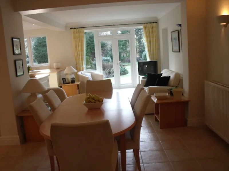 Film location D2020 in Surrey (photo 6)
