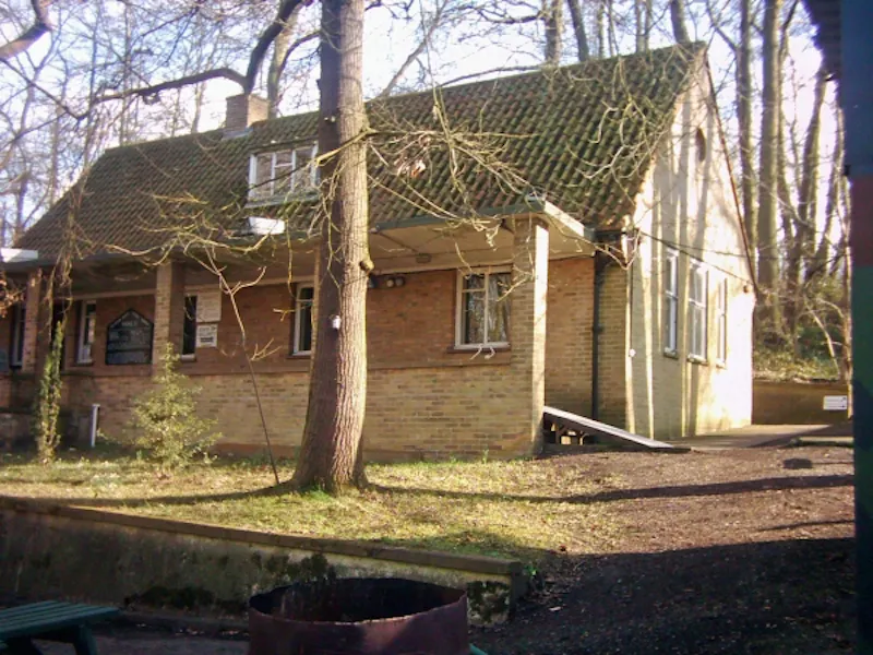 Nuclear bunker in Brentwood, P577 (photo 2)