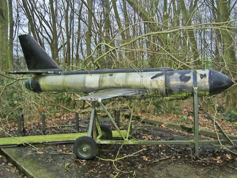 Nuclear bunker in Brentwood, P577 (photo 3)