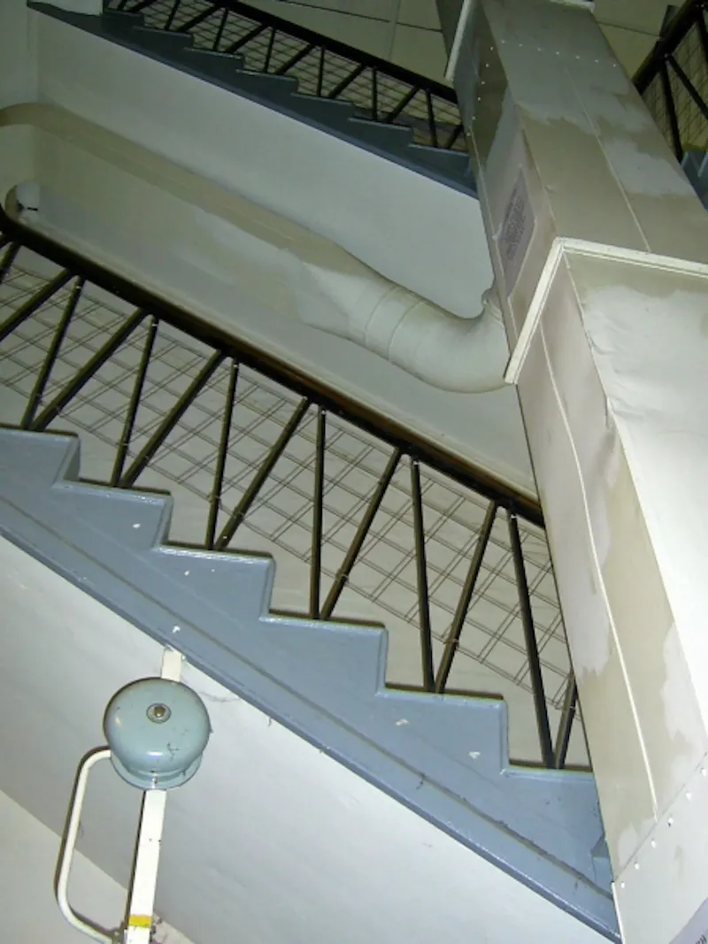 Staircase at Nuclear bunker in Brentwood, P577 (photo 4)