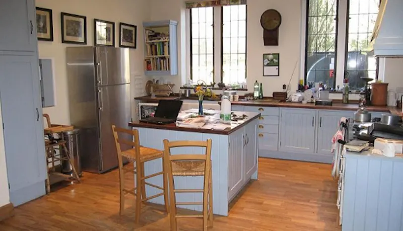 Kitchen at Country estate in Markbeech, B1526 (photo 11)