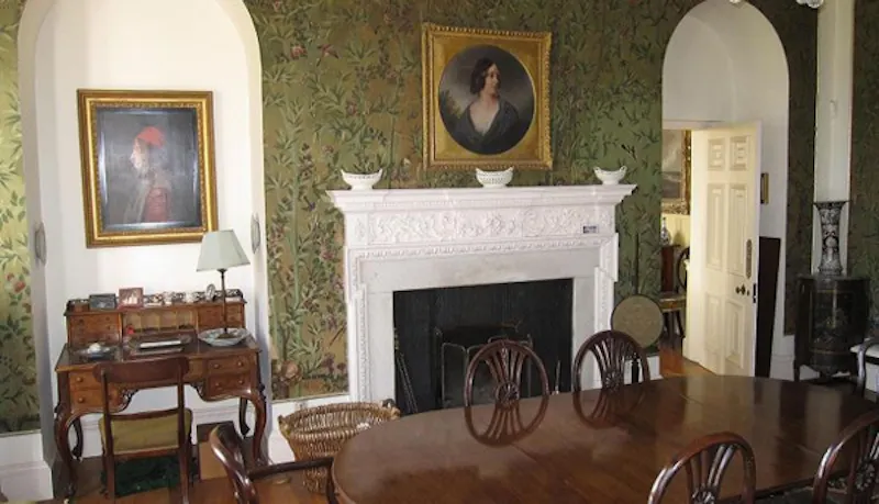 Dining room at Country estate in Markbeech, B1526 (photo 16)