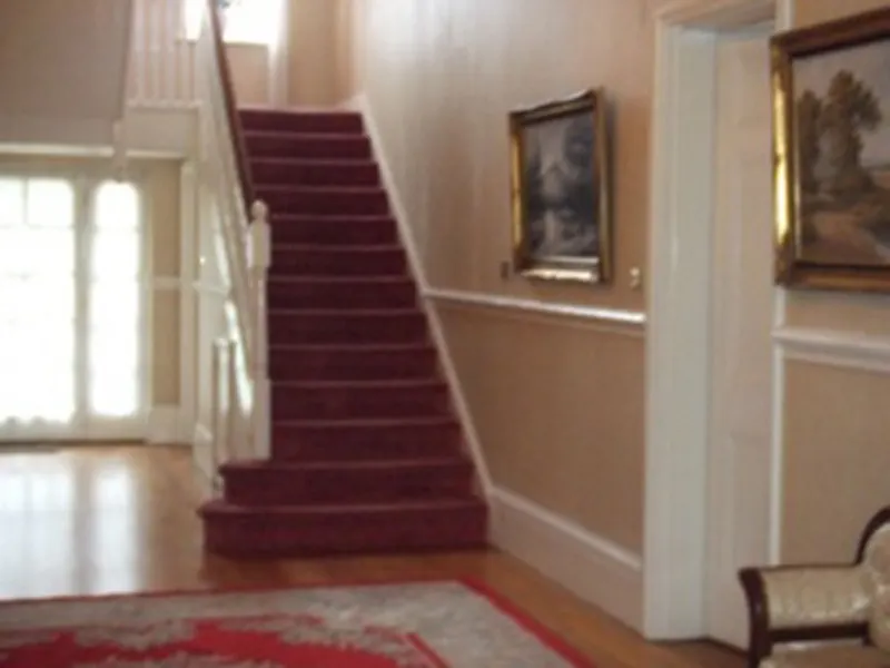 Staircase at Film location D2023 in Surrey (photo 8)