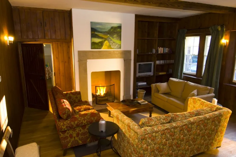 Kington Victorian venue, B1528 (photo 3)