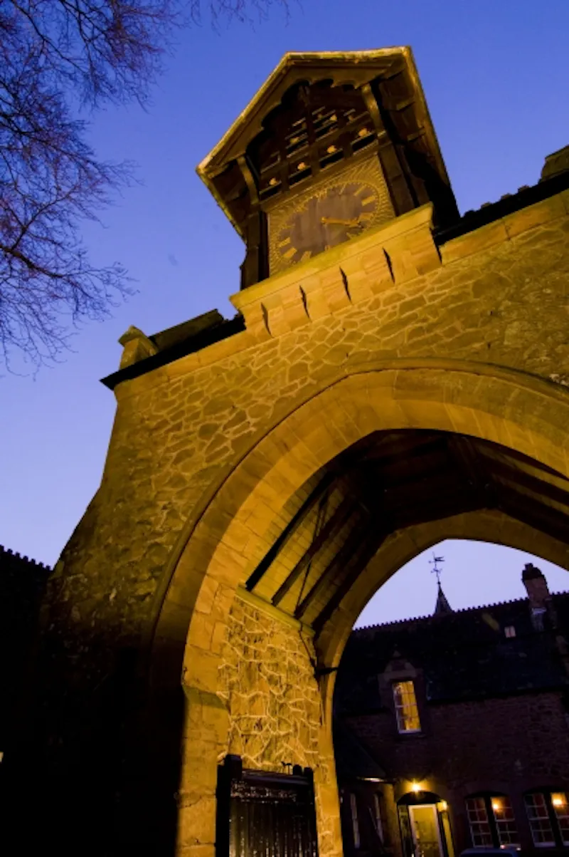 Gate at Kington Victorian venue, B1528 (photo 10)