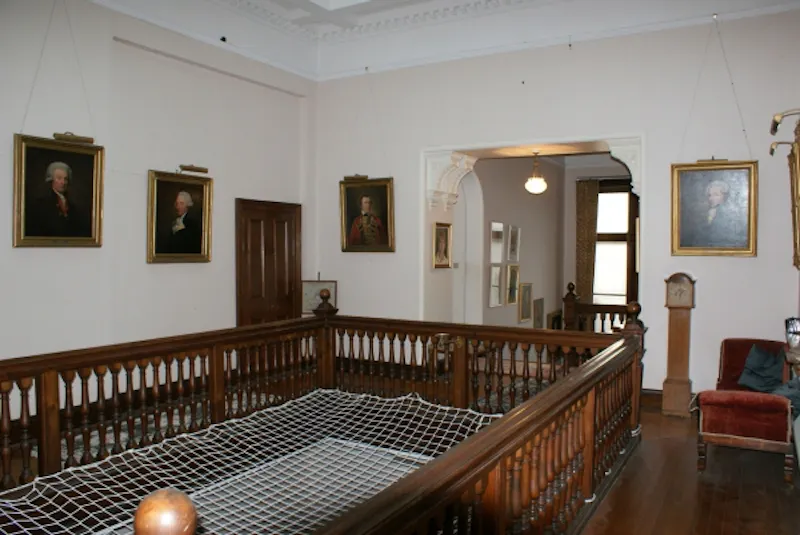 Entrance hall at Coastal Scottish estate, A1230 (photo 4)