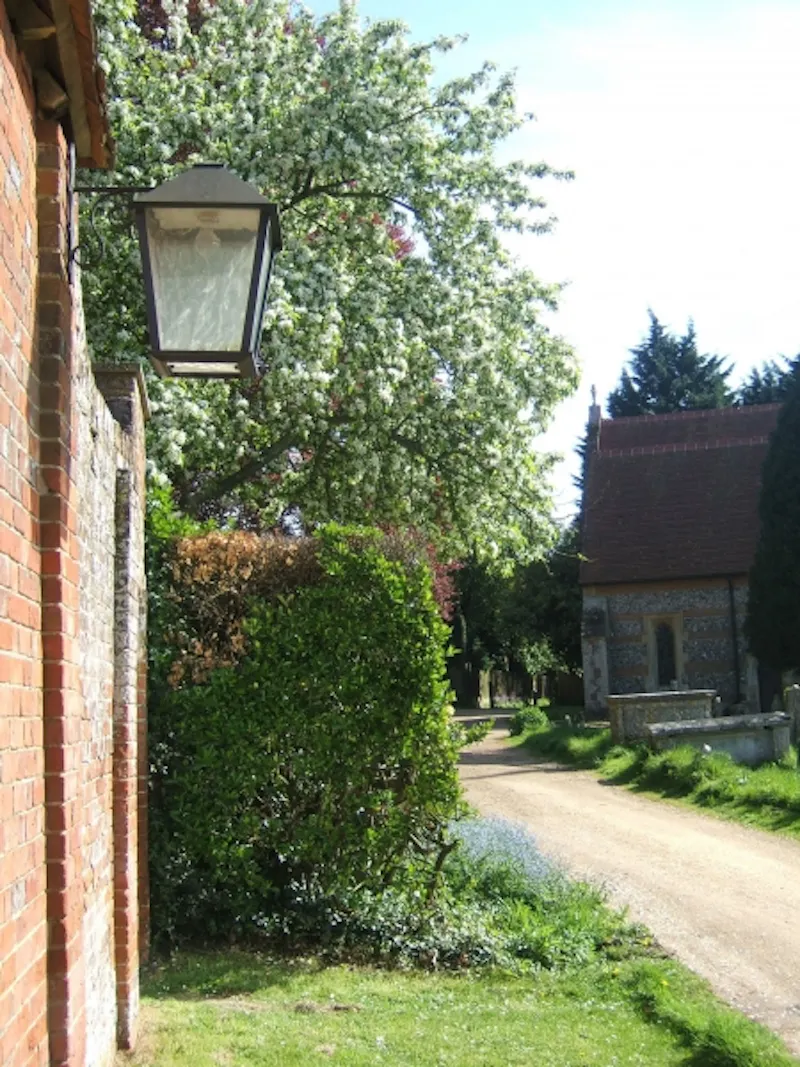 Classic country in Twyford, A1226 (photo 33)