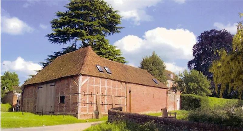 Stable / Outbuildings at Classic country in Twyford, A1226 (photo 40)