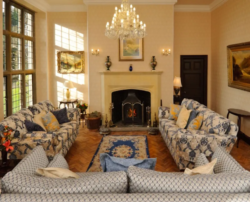 Drawing room at 19th Century estate in Acklington, G272 (photo 6)
