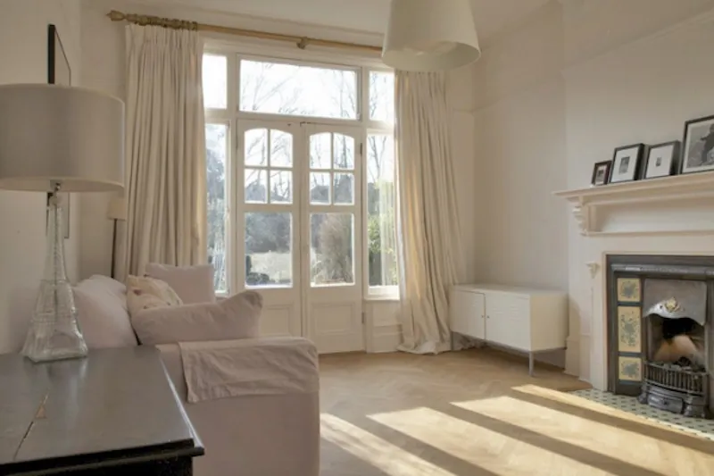 French doors at Family house in Winchmore Hill, E332 (photo 8)