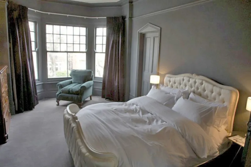 Bedroom at Family house in Winchmore Hill, E332 (photo 15)