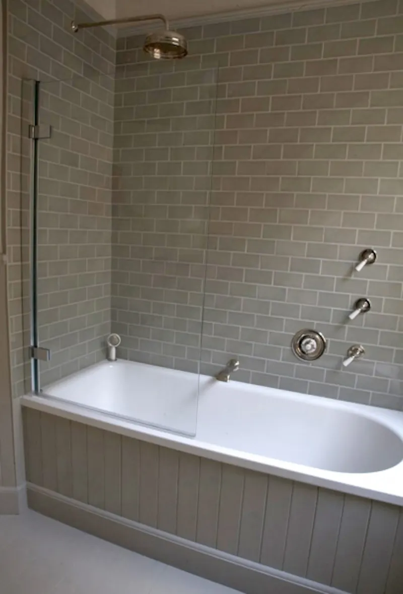Bathroom at Family house in Winchmore Hill, E332 (photo 21)