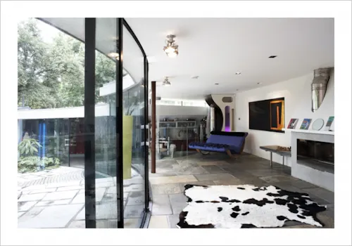 Curved Clapham South house, K258