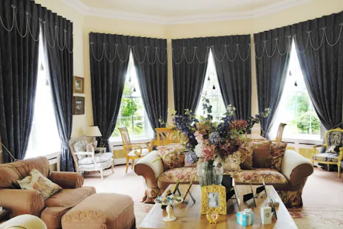 Grand Scunthorpe country house, A1232