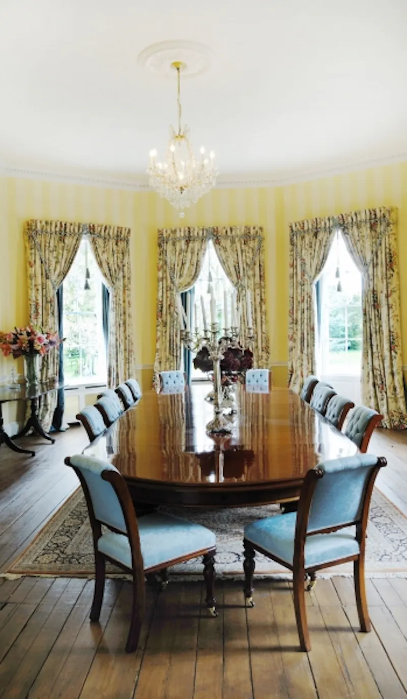 Boardroom at Grand Scunthorpe country house, A1232 (photo 8)