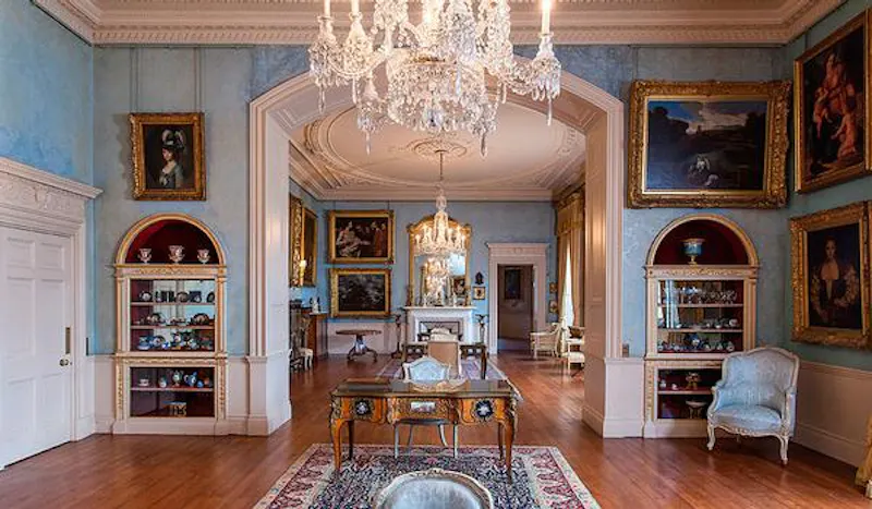 Opulent Wrotham stately, A40 (photo 7)