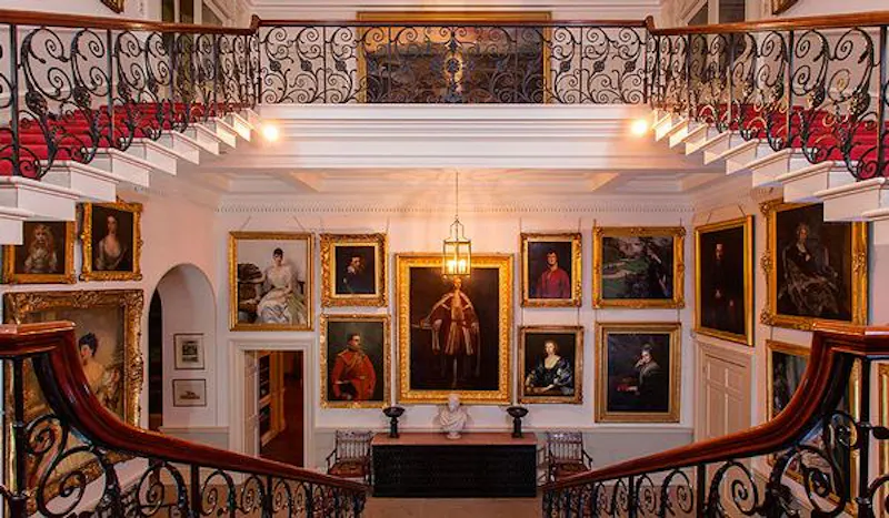 Opulent Wrotham stately, A40 (photo 19)