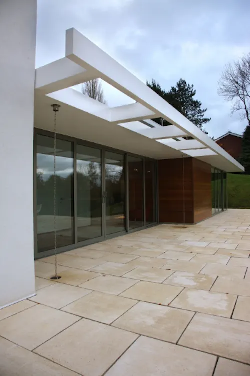 Modern Wellesbourne house, K339