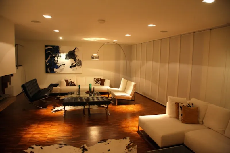 Living Room at Modern Wellesbourne house, K339 (photo 10)