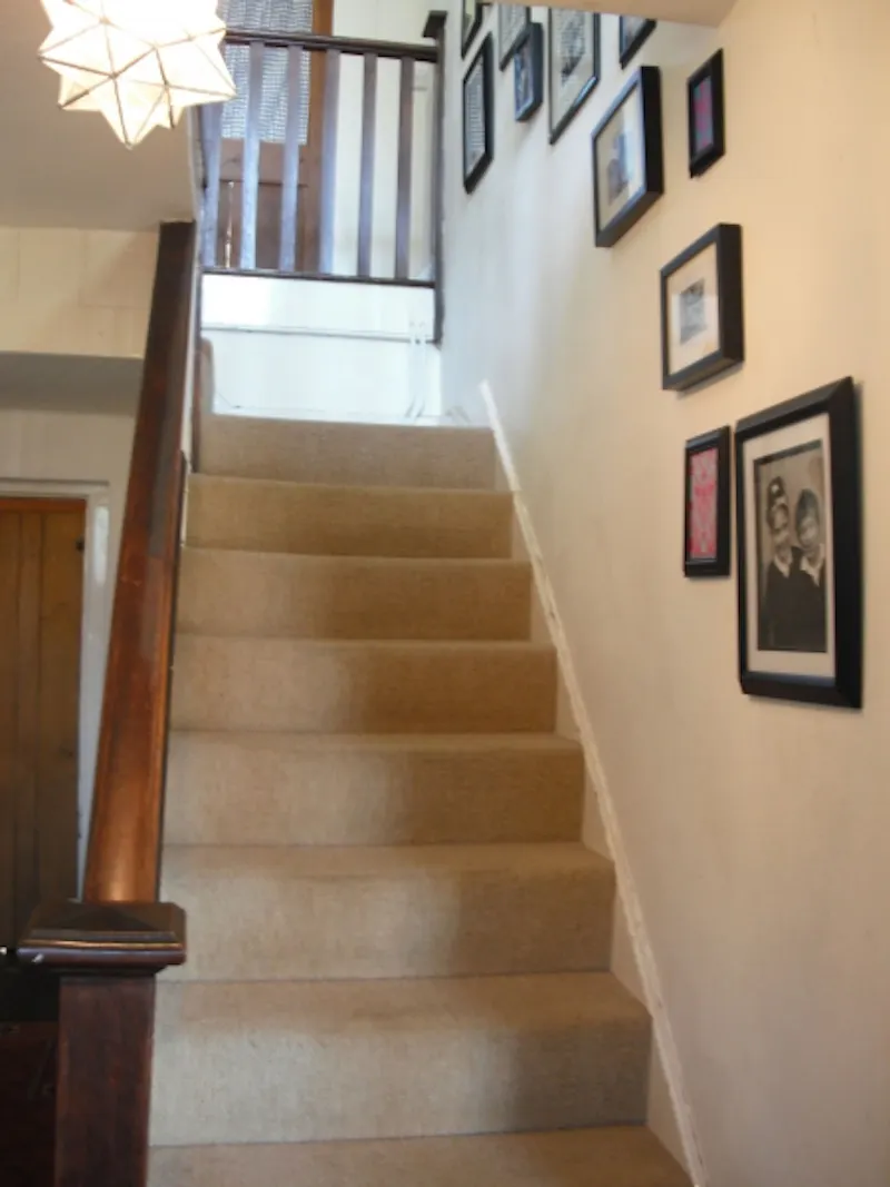 Staircase at Film location E336 in Somerset (photo 11)