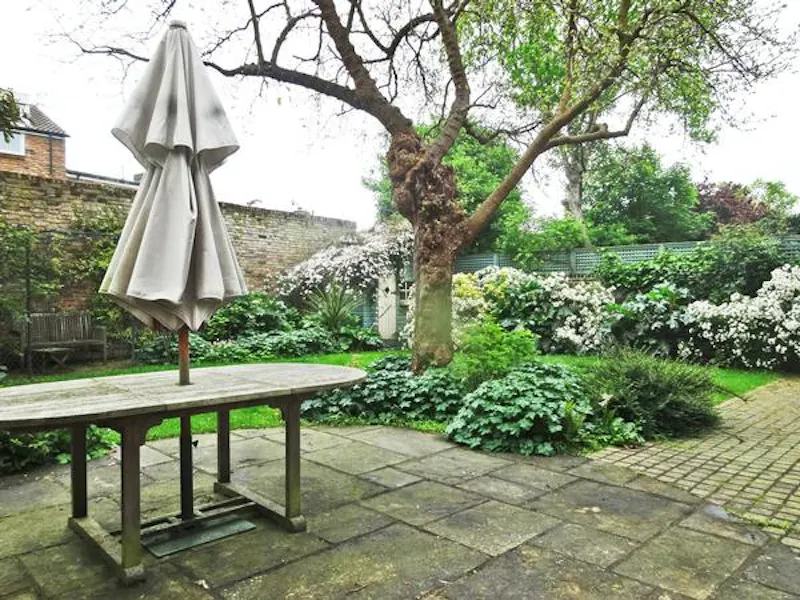Terrace/Patio at Colourful Clapham townhouse, A1234 (photo 45)