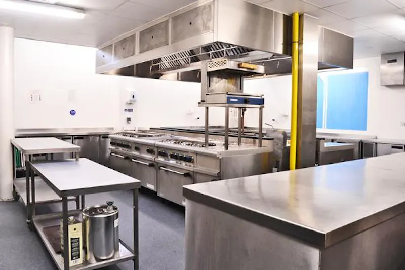 Versatile Haringey college, J208 (photo 18)