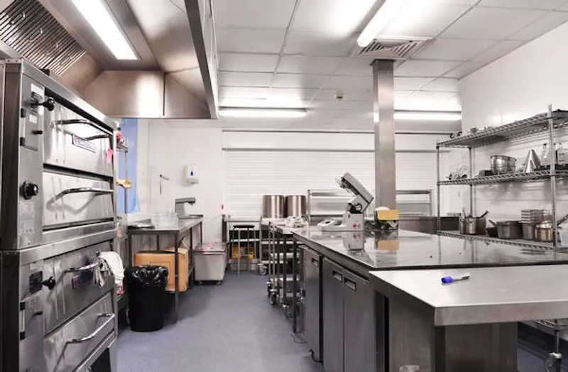 Versatile Haringey college, J208 (photo 21)