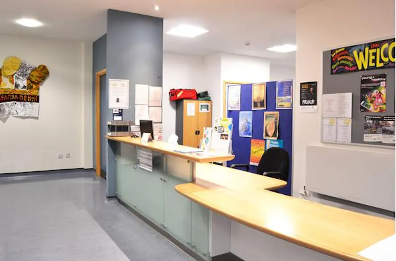Versatile Haringey college, J208 (photo 40)