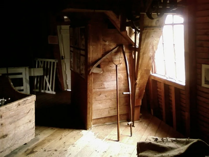 Working windmill in Horsham, Q45 (photo 6)