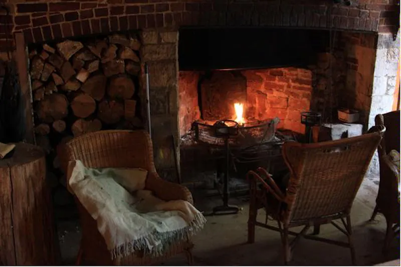 Fireplace at Authentic Petersfield house, A1243 (photo 6)