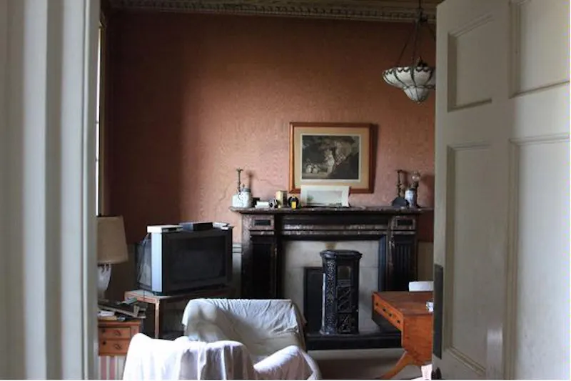 Fireplace at Authentic Petersfield house, A1243 (photo 12)