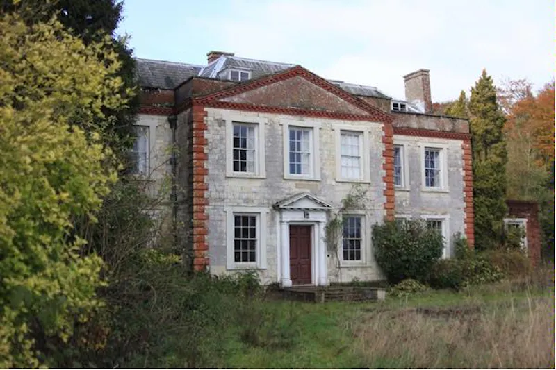Authentic Petersfield house, A1243 (photo 37)
