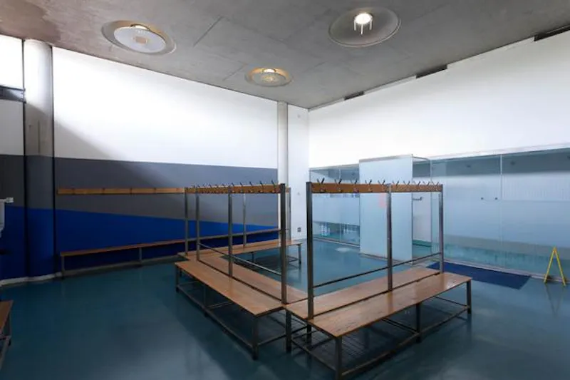 Changing rooms at Canning Town Regatta Centre, V125 (photo 14)