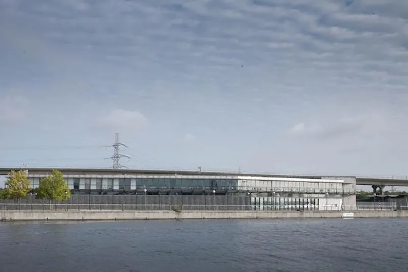 Views - Thames at Canning Town Regatta Centre, V125 (photo 40)