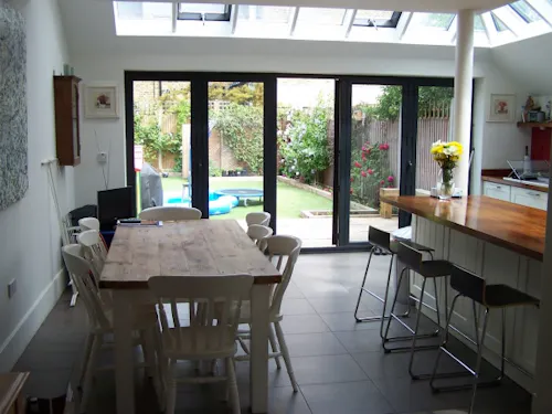 East Acton family home, B1533