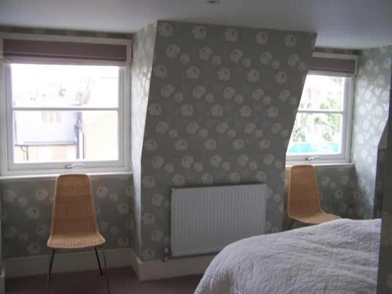 East Acton family home, B1533 (photo 9)