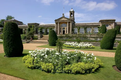 Calne country house & gardens, A45