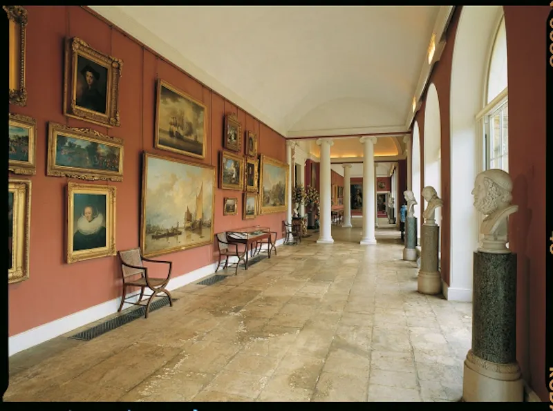 Gallery at Calne country house & gardens, A45 (photo 4)