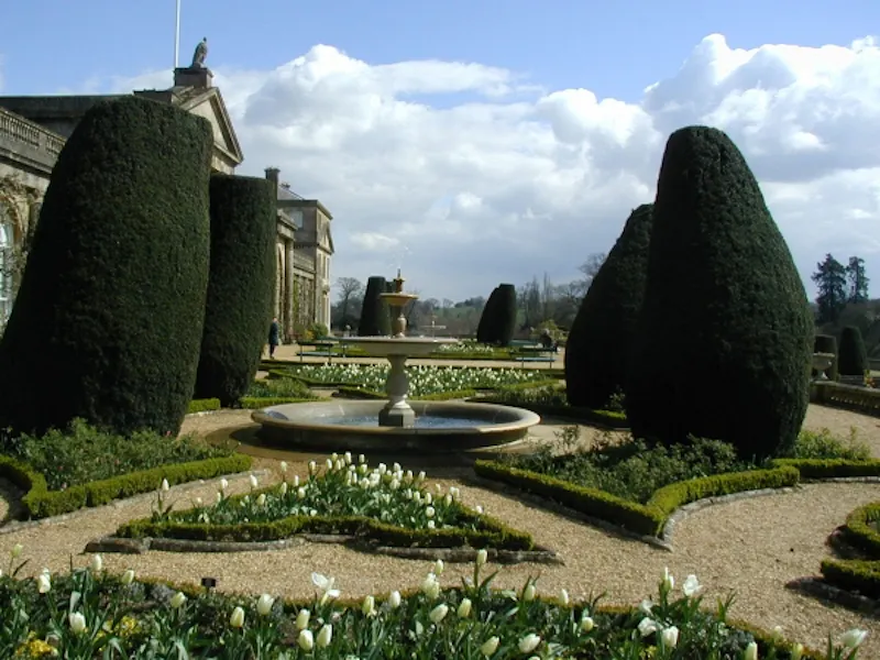 Calne country house & gardens, A45 (photo 12)