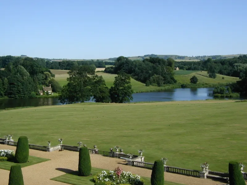 Countryside at Calne country house & gardens, A45 (photo 23)