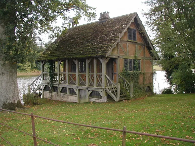 Summer house at Calne country house & gardens, A45 (photo 28)